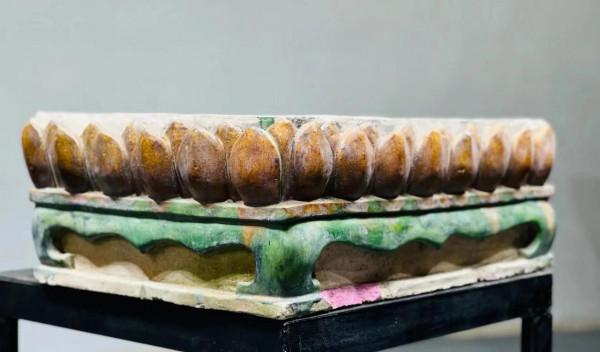 佛座，佛龕，案頭獅