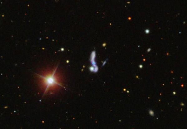 13億光年外傳來強烈訊號，向地球重複傳送51次，要不要回復？