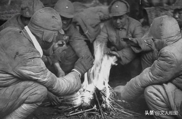 國軍中將訓下屬引發滅門慘案，嚴厲處理後辭官，後來起義成副省級