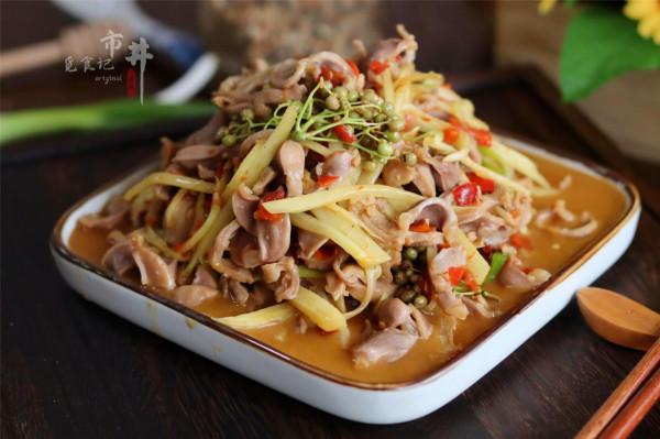 秋天，雞胗和生薑真是絕配，饞了炒一盤，嘎嘣脆，下酒下飯真不錯