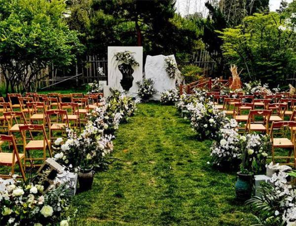 環境超讚的徽式餐廳，集美們衝鴨