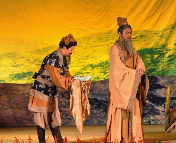 東漢末年,楊家也是“四世三公”,為何沒有像袁紹那樣成為諸侯? 東漢末年,楊家也是“四世三公”,為何沒有像袁紹那樣成為諸侯?