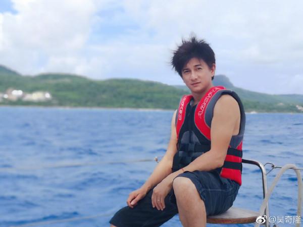 吳奇隆不只是好老公!經紀人爆料:他很有成就,卻不忘提攜恩人 吳奇隆不只是好老公!經紀人爆料:他很有成就,卻不忘提攜恩人