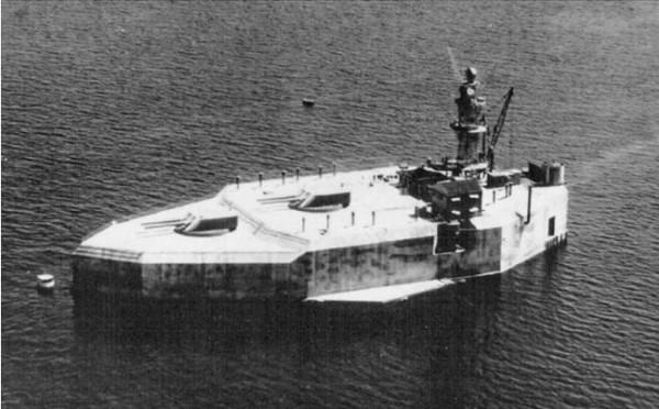 美軍的“不沉戰列艦”,用混凝土建造,與日軍對轟半年毫髮無傷 美軍的“不沉戰列艦”,用混凝土建造,與日軍對轟半年毫髮無傷