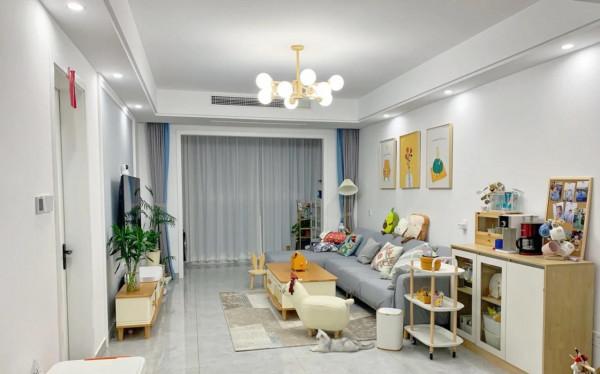 她家78平米，面積不大，卻很舒適溫馨，滿滿的煙火氣息，太喜歡了