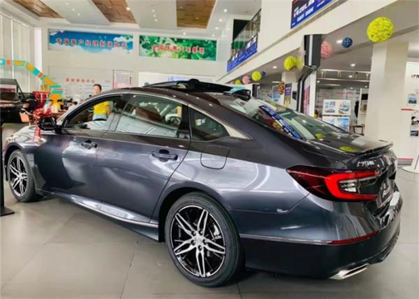 新款本田雅閣已到店，外觀更漂亮，內飾升級，配1.5T和2.0L混動