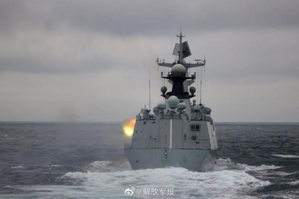 蹈海踏浪！直擊東部戰區海軍某驅逐艦支隊海上訓練