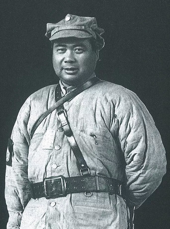 她是第一任衛生部長,丈夫馮玉祥,女兒馮理達參與非典救治工作 她是第一任衛生部長,丈夫馮玉祥,女兒馮理達參與非典救治工作