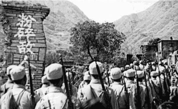 毛主席視察南陽未能成行,叫來縣委卻一問三不知,他給出兩條建議 毛主席視察南陽未能成行,叫來縣委卻一問三不知,他給出兩條建議