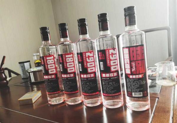 3種常見的“廉價白酒”,原來都是糧食釀造的好酒,口感好值得買 3種常見的“廉價白酒”,原來都是糧食釀造的好酒,口感好值得買