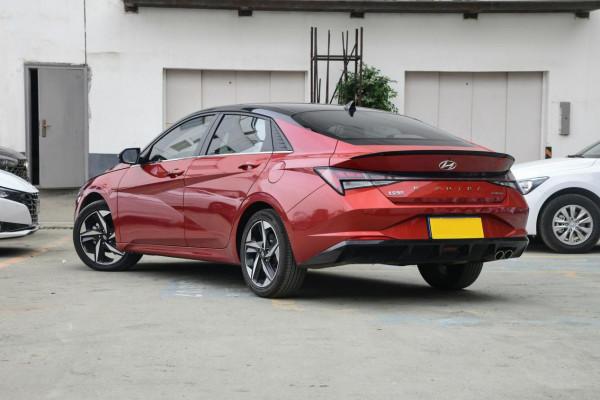 銷量趕超思域，跑進8S俱樂部，軸距超2.7m，帶你看第七代伊蘭特