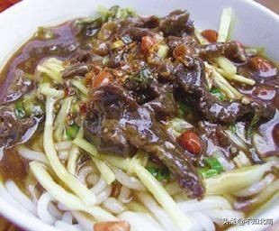 到海南旅遊,被當地的粉類美食所驚豔,難怪當地人對嗦粉這麼執著 到海南旅遊,被當地的粉類美食所驚豔,難怪當地人對嗦粉這麼執著