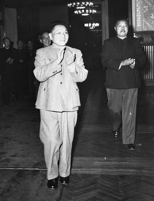 女兒問鄧小平：這輩子您和誰的關係最好？鄧小平說了三個人的名字