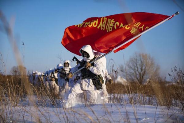 雪花紛飛天，正是練兵時，帶你體驗“沉浸式”冬訓