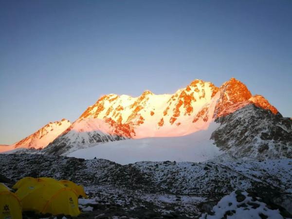 為什麼看不懂天山山脈，你就看不懂新疆？