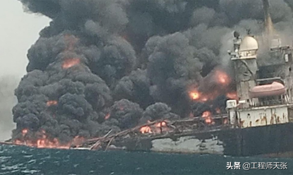 突發重大環境災難！巨型油輪奈及利亞海岸爆炸，原油洩漏黑煙沖天