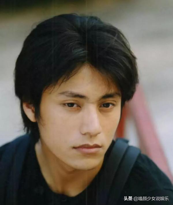 娛樂圈頂級帥哥顏值上的共同點：不在於五官，而在於“東皮西骨”