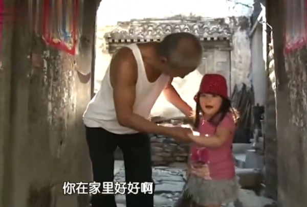 《爸哪》6個萌娃顏值差異大，王詩齡靈氣流失，霓娜青春尷尬期