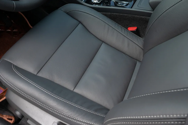 900公里準新車,還是跨省淘的——沃爾沃XC40 900公里準新車,還是跨省淘的——沃爾沃XC40