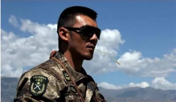 油頭粉面就別演軍人了，這9位男星告訴你，什麼才是軍人形象