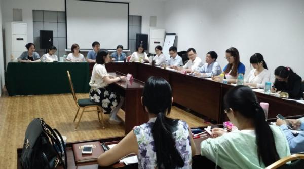 高校畢業生求職一邊倒,公務員成“香餑餑”,考公大軍不斷壯大 高校畢業生求職一邊倒,公務員成“香餑餑”,考公大軍不斷壯大