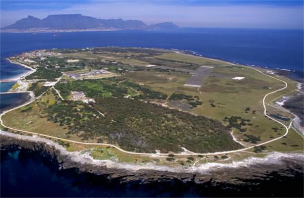 同為南太平洋島國，諾魯和萬那杜的差距為什麼愈來愈大？