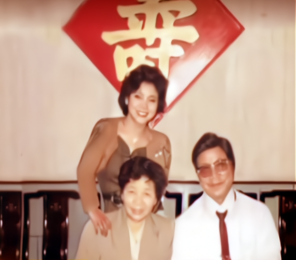 蘇紅的女兒焦瀚霆：11歲時父親離世，她在媽媽眼裡一夜長大