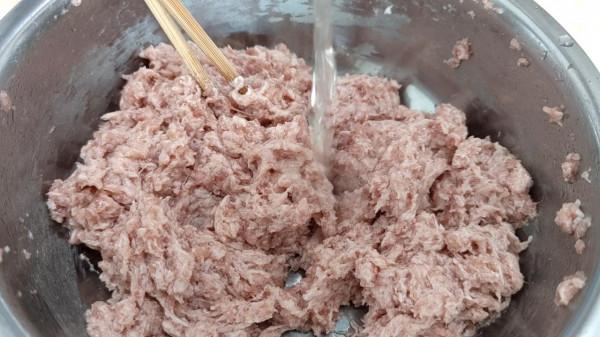 為啥飯店的餃子餡那麼好吃?原來還有這幾個小訣竅,真是長見識了 為啥飯店的餃子餡那麼好吃?原來還有這幾個小訣竅,真是長見識了