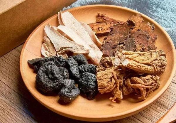 秋燥易生口舌瘡,中醫教你食療方 秋燥易生口舌瘡,中醫教你食療方