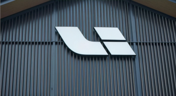 發動機、電池、電機、車機，沒一樣自研的，為啥理想ONE還能火？