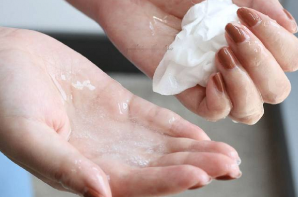 敷面膜時，多注意這3個小細節，你的面板會越敷越好，效果翻倍