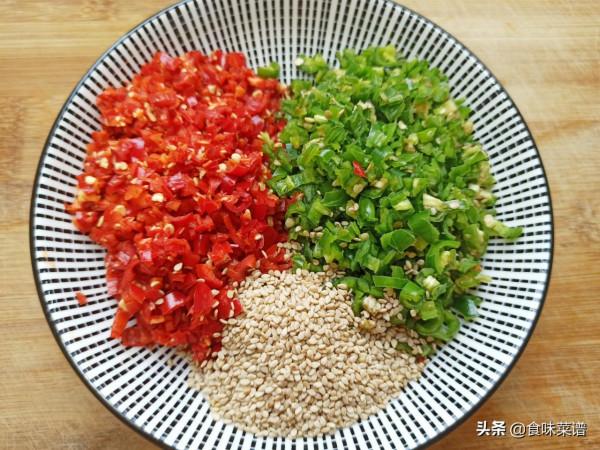 想吃黃豆醬不用買，教你3種秘製做法，香辣過癮，夾饃拌飯都好吃