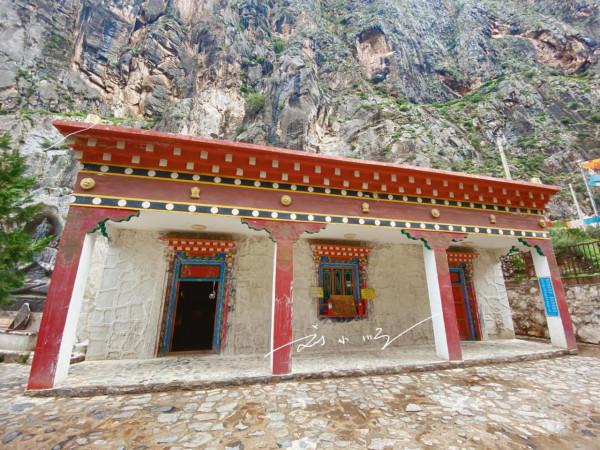 西藏昌都也有一座“文成公主廟”,藏在峽谷裡,知道的遊客還不多 西藏昌都也有一座“文成公主廟”,藏在峽谷裡,知道的遊客還不多