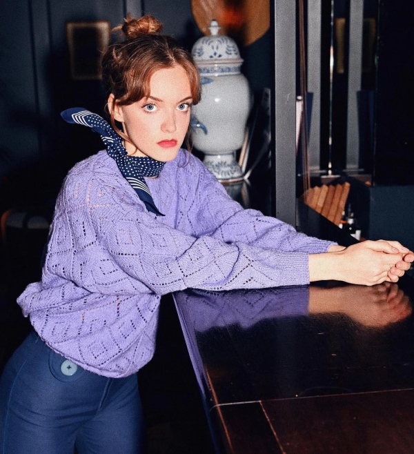 外套裡面別穿衛衣了！秋冬這麼穿撩人又氣質