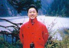 &OpenCurlyDoubleQuote;小平您好&rdquo;四字橫幅的前後故事：橫幅用的是床單，筆用的是抹布
