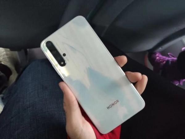 從2999元跌至1460元，麒麟980+鴻蒙系統+256GB