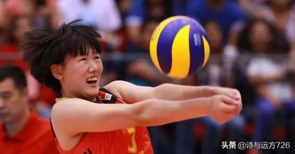 中國女排二傳新秀爭奇鬥豔！小妹妹戰勝大姐姐，主力輸給了替補