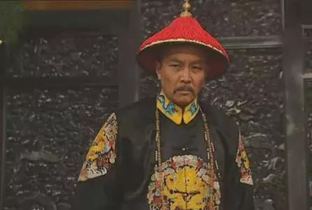 雍正私訪，問毛尖多少錢1斤？老頭說500文，回宮後立馬處死3人