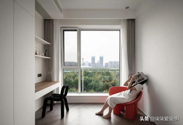 這對夫妻200㎡的家意外走紅，黑與白，冷與暖，每處都超時髦