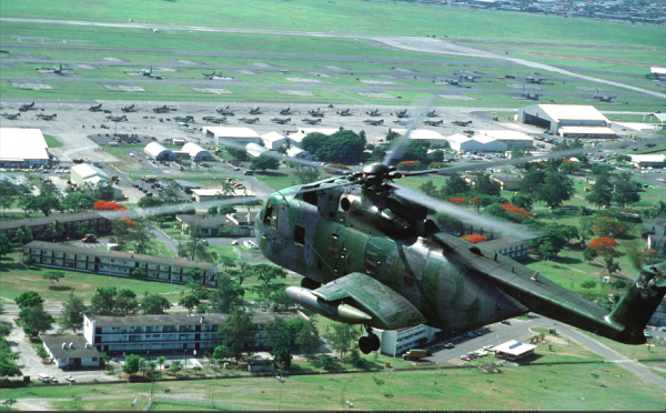 兩座軍事基地,是如何改變這個國家的? 兩座軍事基地,是如何改變這個國家的?