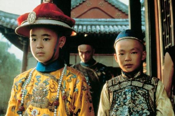 溥儀臨終時一直不願嚥氣，直到二弟來到床邊，他才慢慢閉上雙眼