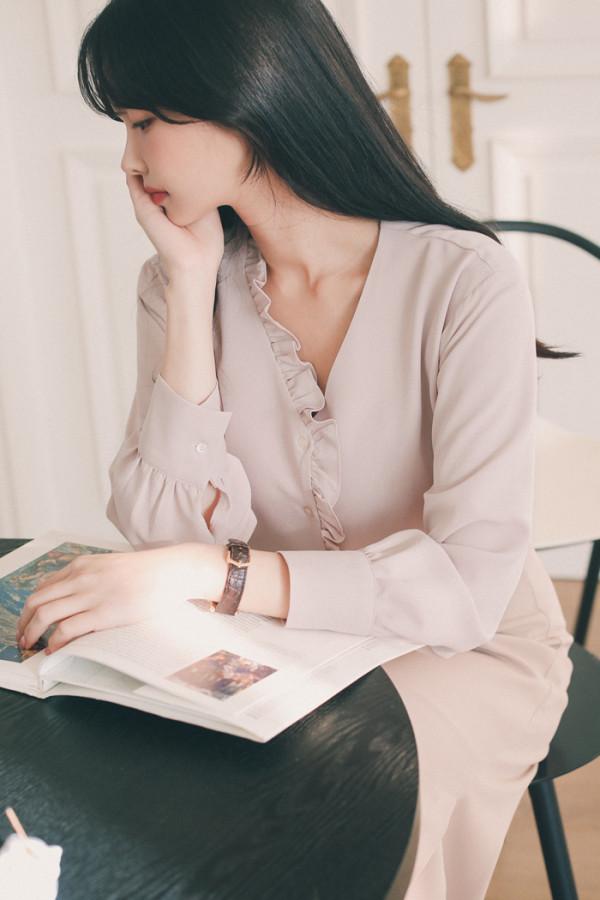 秋天即要滿足通勤,又不失女人味,一件好搭的雪紡襯衫真的是絕了 秋天即要滿足通勤,又不失女人味,一件好搭的雪紡襯衫真的是絕了