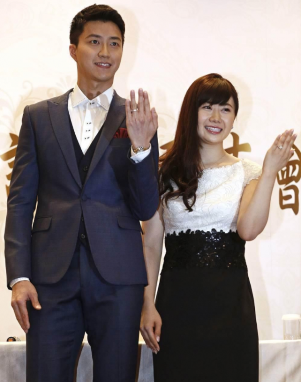 6位娶外國老婆的中國男星，有人風光無限，有人被罵得太慘