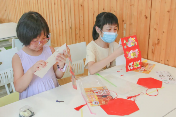 濃濃中秋意 深情感恩禮——親子DIY創意月餅活動