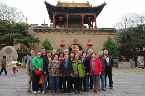 寄情山水 白馬寺 牡丹園 龍門石窟 皇城府 王莽嶺 畢業51年同學會（1）