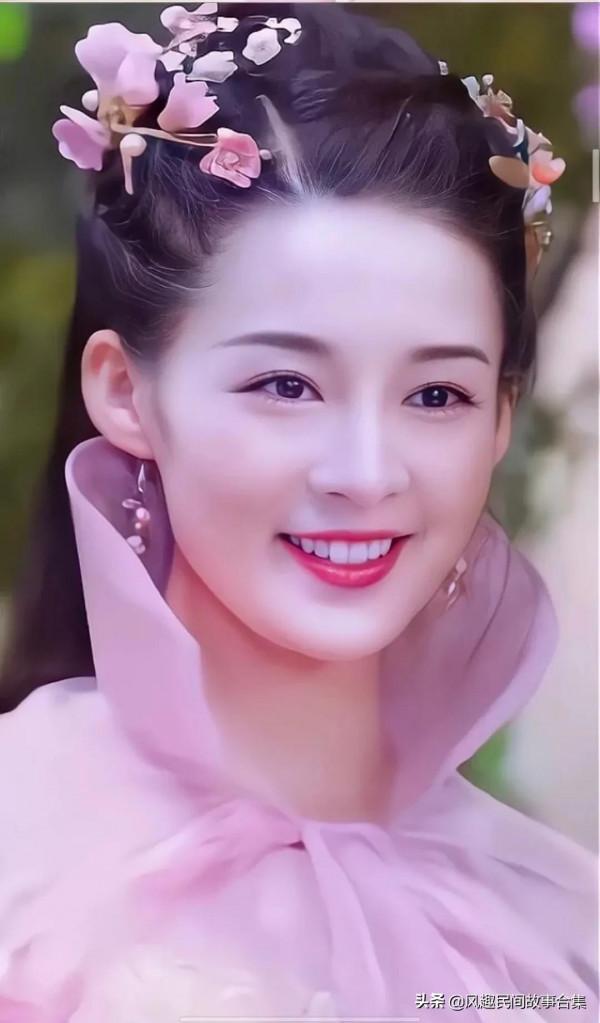 李沁氣質優雅百看不厭