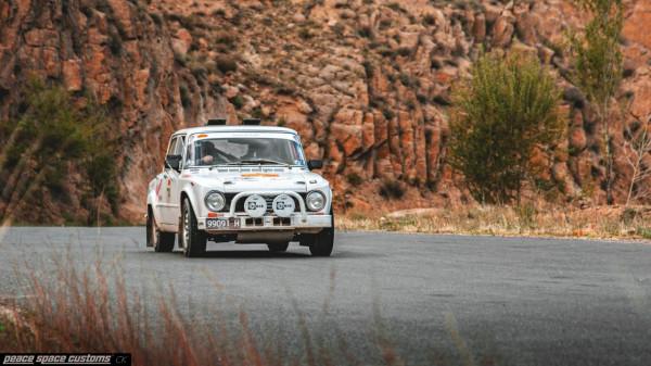 從北京到巴黎,老爺車伴隨他們行萬里路(上) 從北京到巴黎,老爺車伴隨他們行萬里路(上)