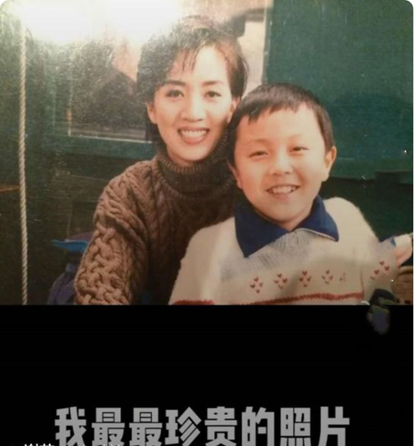 “童星”謝苗,走到今天能怪誰呢?當初不聽王晶的勸 “童星”謝苗,走到今天能怪誰呢?當初不聽王晶的勸