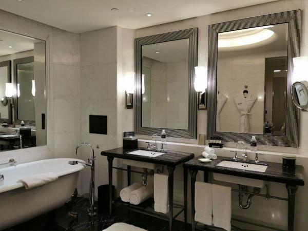 花1000塊住了一晚上海和平飯店