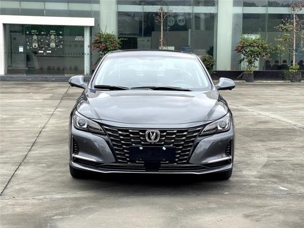 新款長安銳程CC現身，換裝“新臉”，外觀更顯優雅，1.5T有188Ps